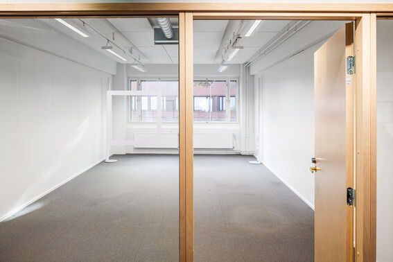 Example of a large leasable office space in startup hub A Grid